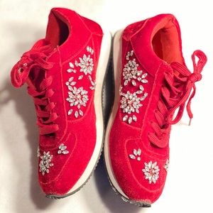 Red Shoedazzle sneakers size 7